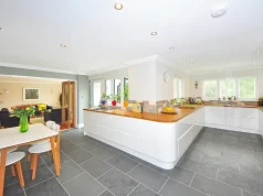 Cool Convenience: Kitchen Must-Haves for the Airbnb Foodie