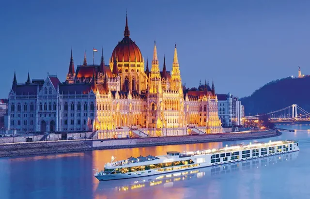 Budapest_Scenic Cruises copy