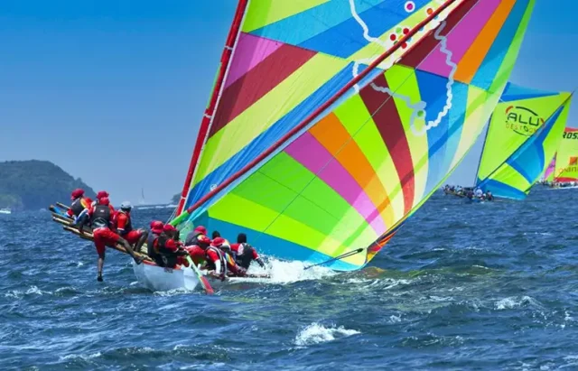 The yole ronde is a traditional Martinican sailing vessel copy