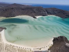 Explore the national parks and nature reserves in La Paz, Mexico