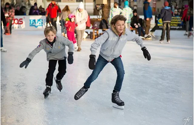 ice-skating-235547_1280 copy