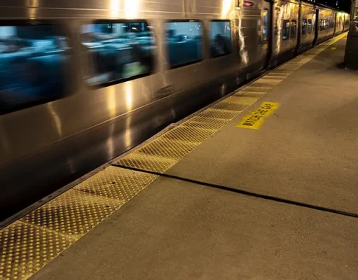 How to Ride the New York City Subway (Guide to the NYC Subway)