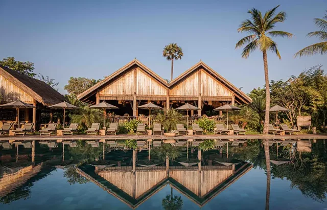 Zannier_Hotels_1701528_Zannier_Phum_Baitang_-_Pool_19_-_Patricia_Parinejad_for_Zannier_Hotels copy