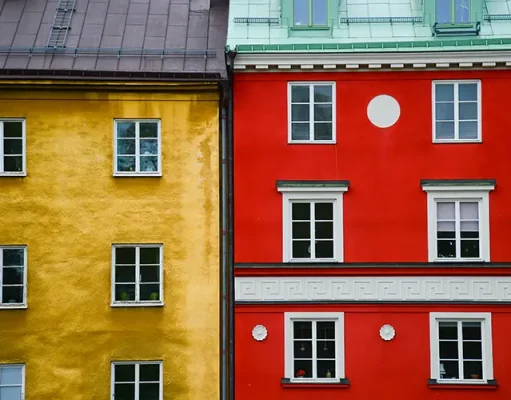 Aero and the Painted Houses