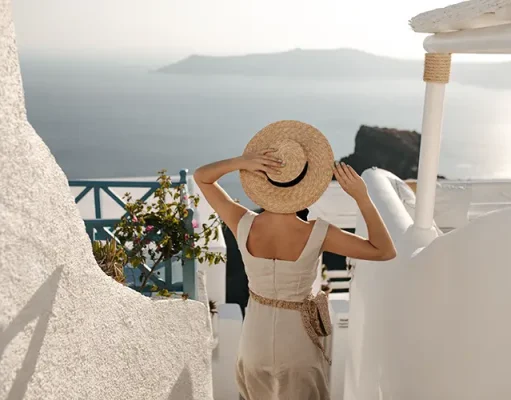 Santorini in October: A Cinematic Escape Beyond the Crowds