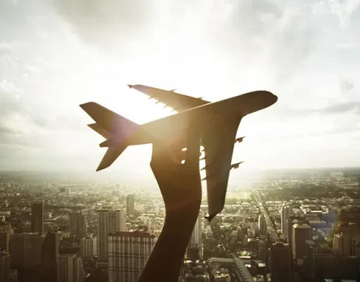 9 Tried-and-True Ways to Save on Your Holiday Flight