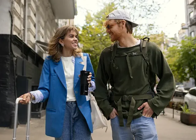 medium-shot-friends-traveling-together copy