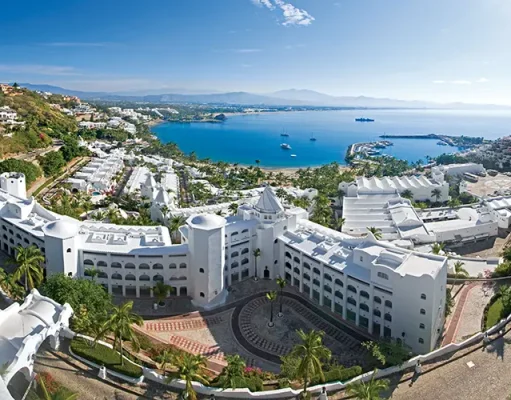 Mexico Travel 2026: Must-Stay Hotels From Luxe to Coastal Charm