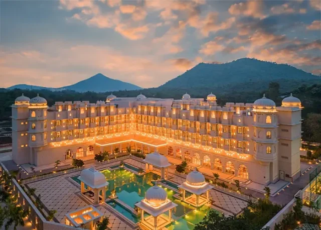 Wyndham_Grand_Udaipur_Fatehsagar_Lake copy