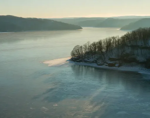 Exploring Year-Round Experiences Around the Lake of the Ozarks