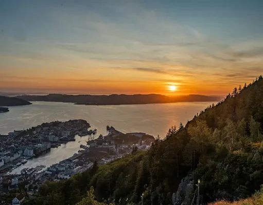 Nordic Nature & Urban Charm: The Best of Scandinavia’s Outdoors and City Life