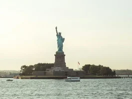 How to Read NYC Tour Terms in Advance