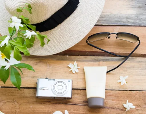 How to Keep Your Skin Clear While Traveling: A Simple Travel Skincare Routine