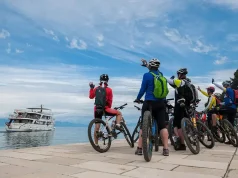 Mountain Bike and Boat Mediterranean on Islandhopping Tours