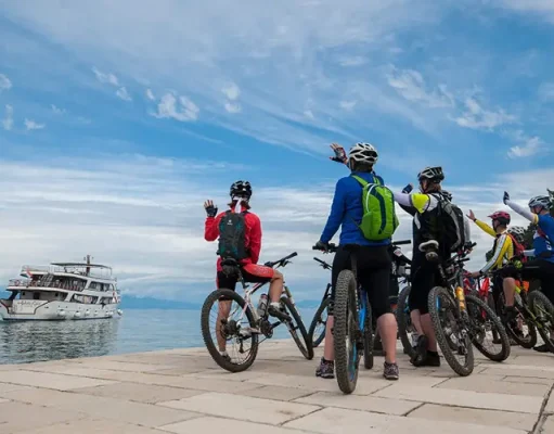 Mountain Bike and Boat Mediterranean on Islandhopping Tours