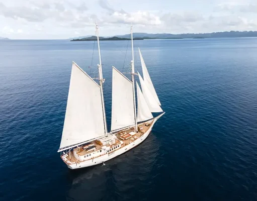 Inside a Luxury Voyage to Piaynemo, Raja Ampat’s Iconic Island Cluster