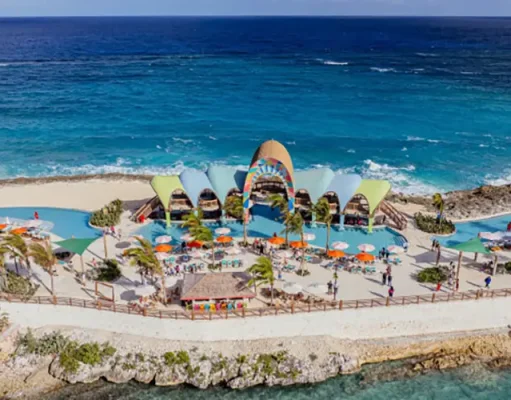 Royal Beach Club Paradise Island Is Open: What Travelers Need to Know