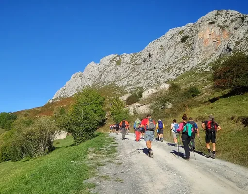 Why Hiking in Switzerland Feels Smooth Until You Notice the Cost