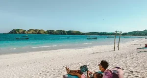 Work Life Travel Flow: Practical Tips for a Balanced Lifestyle on the Move