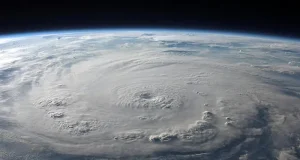 How to Pick Resilient Stays in Hurricane Season