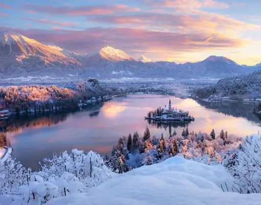 Top 5 Romantic Winter Experiences in Slovenia
