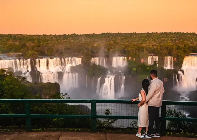 Visit_Iguassu_1737571_Amanhecer_nas_Cataratas_-_Créditos_Nilmar_Fernando(9) copy