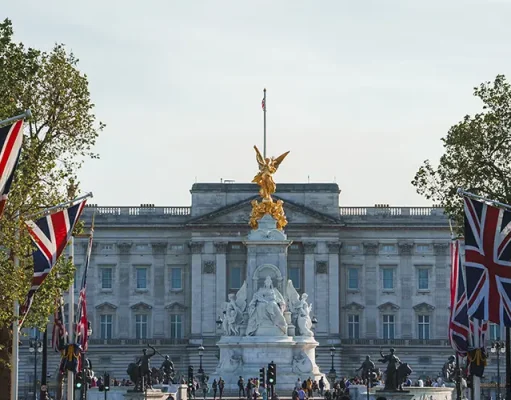 Seeing London Beyond the Postcard Sights