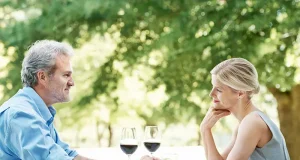 Do People Still Date and Hook Up When Traveling?