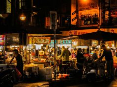 Travel After Dark: How Cities Come Alive at Night and Why Late-Night Experiences Matter