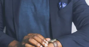 Should You Invest in a Travel Suit? A Practical Guide for Modern Travelers