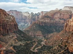 One-Bag Travel in the U.S.: Choosing Practical Bases for Short City Stays