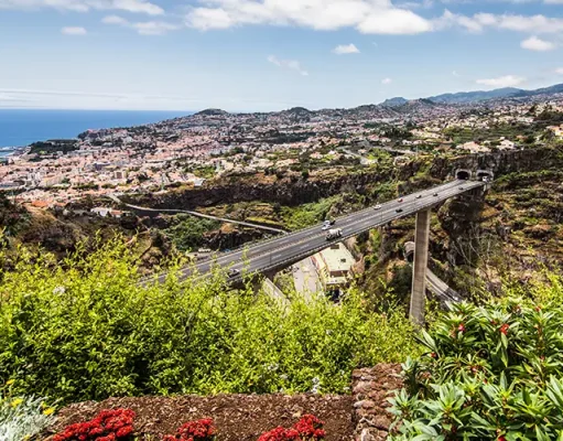 Portugal’s Seasonal Rentals: Best Stays for Spring and Summer Travel