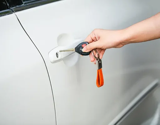 Exploring New Cities: The Benefits of Renting a Vehicle