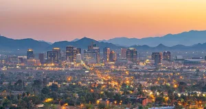 Moving to Phoenix: How to Choose the Right Neighborhood (and Survive Your First Summer)
