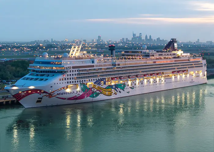 Norwegian_Jewel_Philadelphia copy
