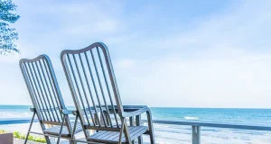 What Makes Seaside Living So Relaxing and Worth It