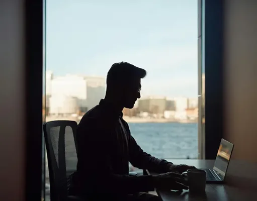 The Benefits of Real Estate Investing for Nomadic Individuals