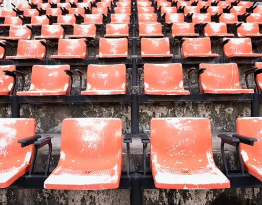Why Old Stadium Seats Fall Short vs. Ergonomic Sports Chairs