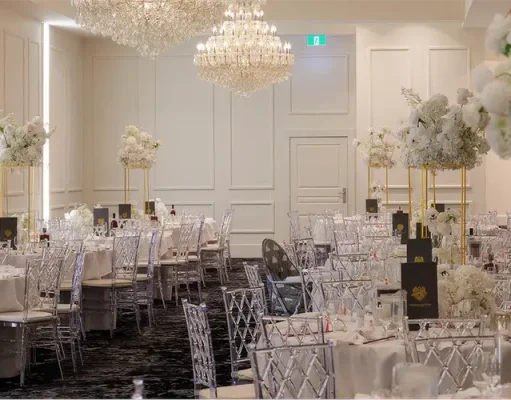 Custom Venue vs All-Inclusive Resort Wedding: Which Is Better for Your Destination Wedding?