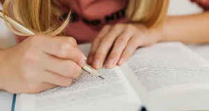 Best Tips for Writing a Study Abroad Scholarship Essay