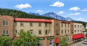 Decore Hotels Acquires Historic Athabasca Hotel in Jasper
