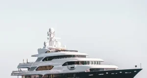 A Practical Guide to Budgeting for a Luxury Yacht Charter