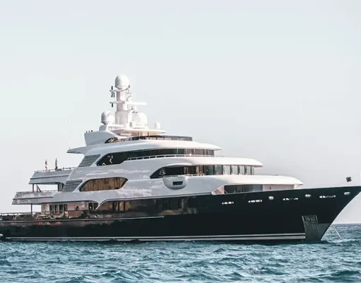 A Practical Guide to Budgeting for a Luxury Yacht Charter