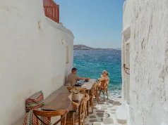 The Perfect 10-Day Greece Itinerary: Athens, Santorini, Mykonos and Crete