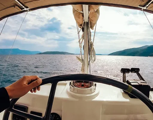 How to Plan a Safe Florida Boat Day Trip