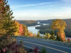 Québec in the Fall: Scenic Drives, Cozy Cabins and Harvest Experiences