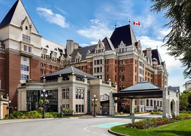 Exterior_CloseUp_Daytime_FairmontEmpress_FR_NE_LowRes copy