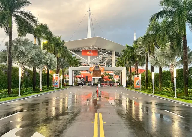 hard-rock-stadium-miami-gardens-parking305 copy