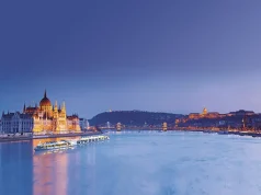 Terri Clark to Join Scenic’s 2027 Danube Christmas Markets Cruise