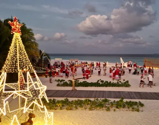 Banyan Tree Vabbinfaru Brings a Tropical Twist to Christmas and New Year in the Maldives